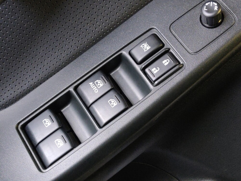 2014 Subaru Forester in Houston, TX 77060 - 18142186 27