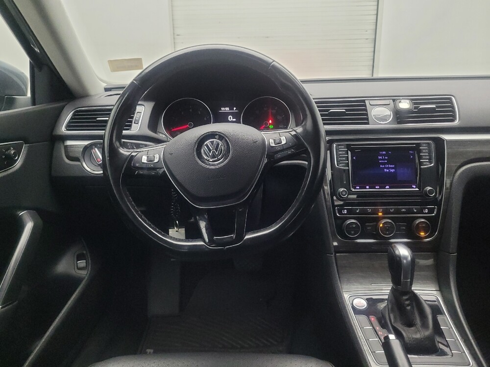 2017 Volkswagen Passat in Pelham, AL 35124 - 18142191 22