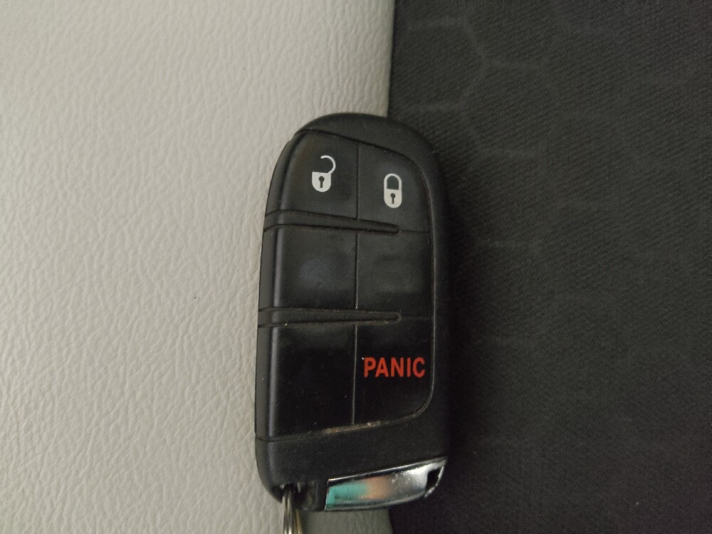 2019 Jeep Compass in Marietta, GA 30062 - 18142198 32