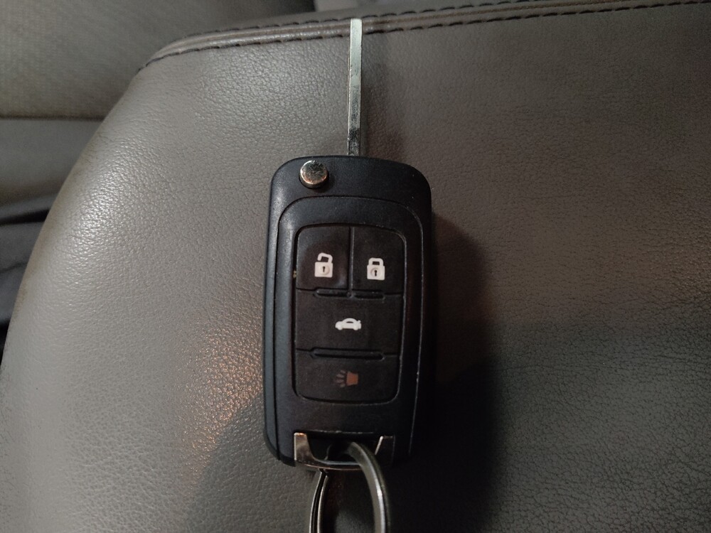 2016 Chevrolet Malibu in Marietta, GA 30062 - 18142200 32