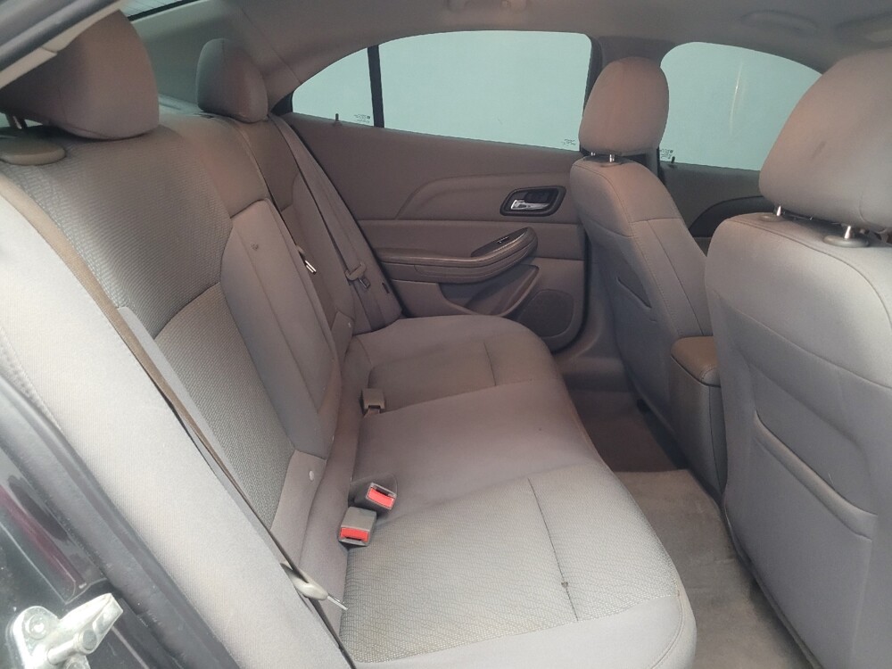 2016 Chevrolet Malibu in Marietta, GA 30062 - 18142200 19
