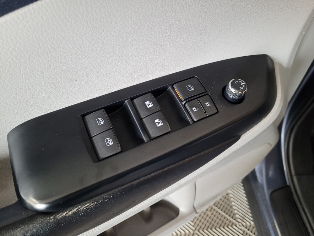 2018 Toyota Highlander in Lewisville, TX 75067 - 18142207 27