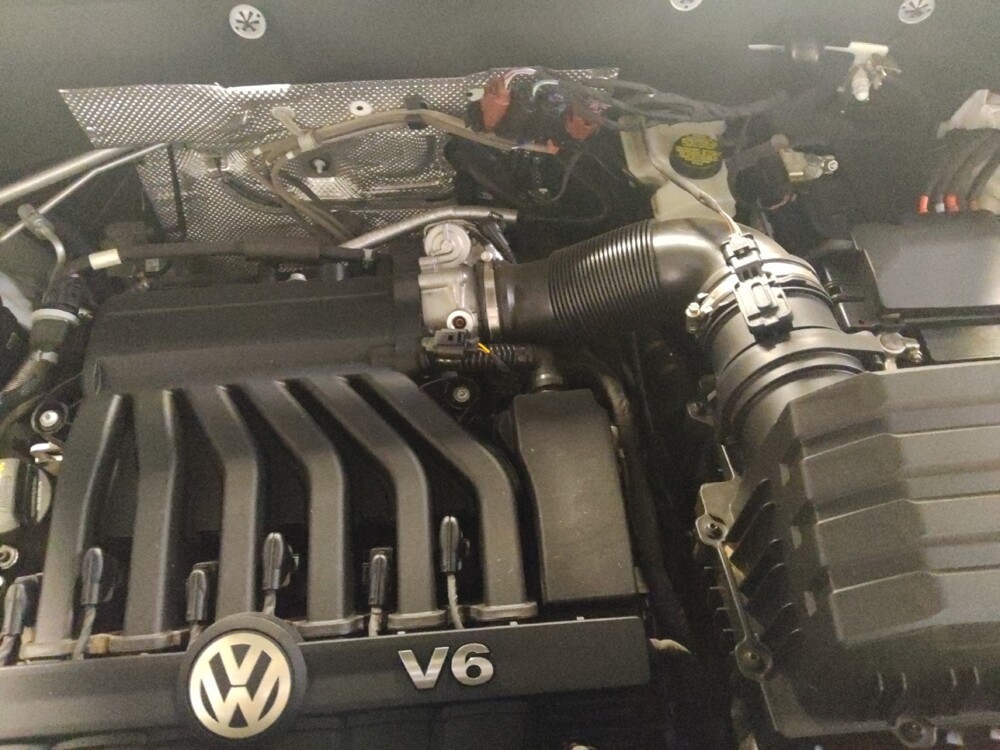 2021 Volkswagen Atlas in Glendale, AZ 85301 - 18142214 30