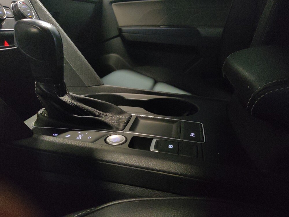 2021 Volkswagen Atlas in Glendale, AZ 85301 - 18142214 26