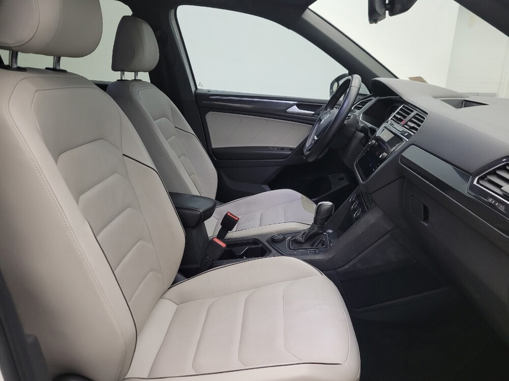 2021 Volkswagen Tiguan in Phoenix, AZ 85015 - 18142217 21