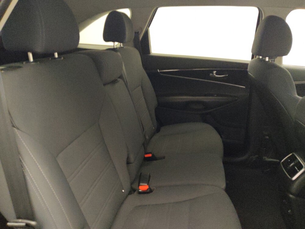 2019 Kia Sorento in Tucson, AZ 85705 - 18142219 19