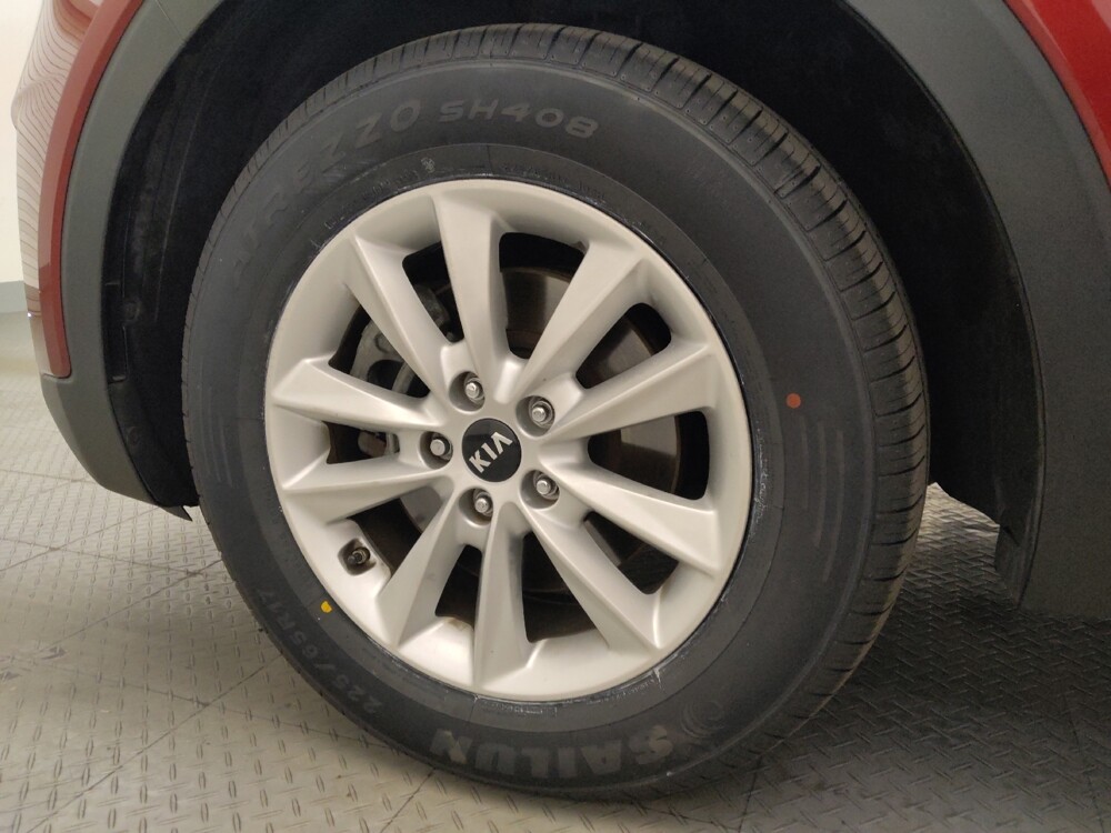 2019 Kia Sorento in Tucson, AZ 85705 - 18142219 31