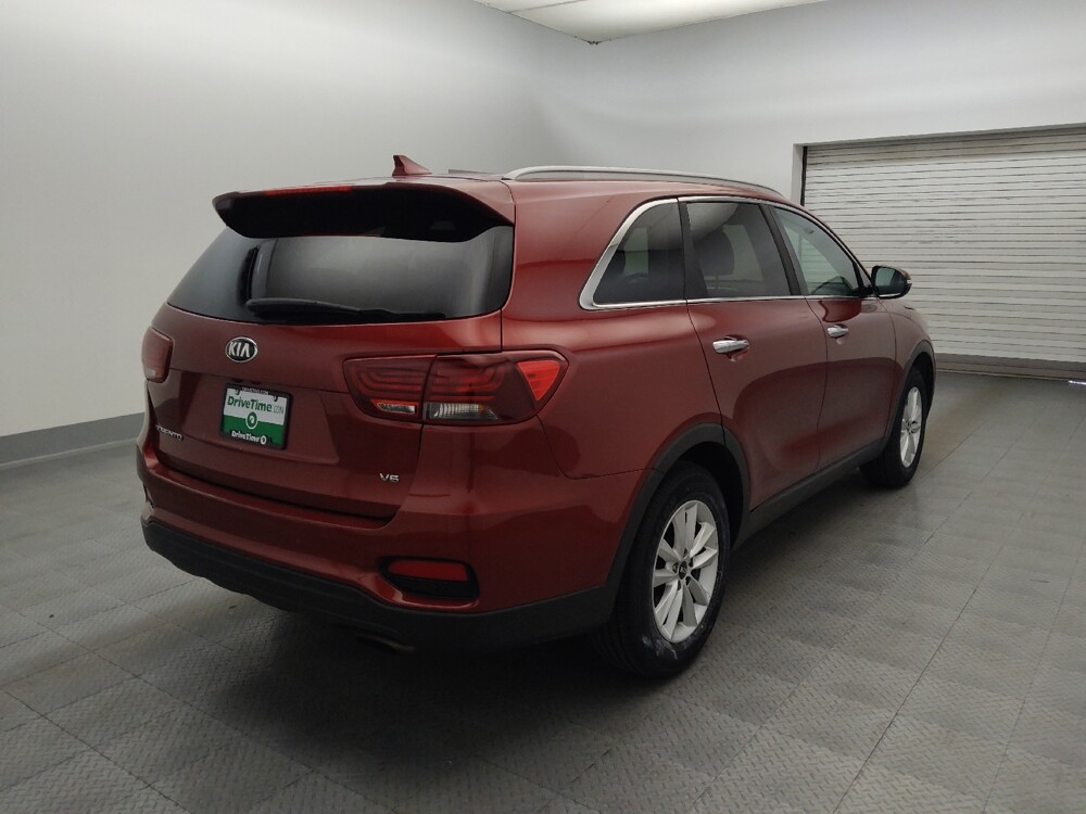 2019 Kia Sorento in Tucson, AZ 85705 - 18142219 9