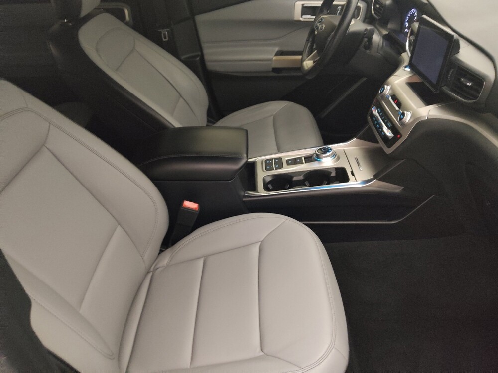 2021 Ford Explorer in Fort Myers, FL 33907 - 18142223 21
