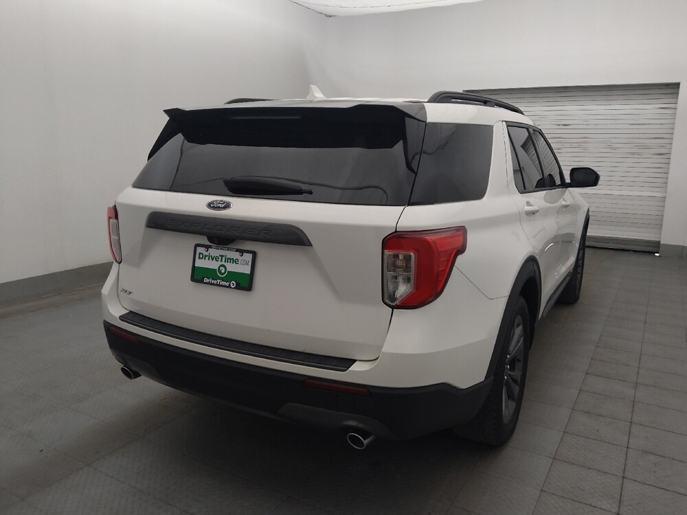 2021 Ford Explorer in Fort Myers, FL 33907 - 18142223 9
