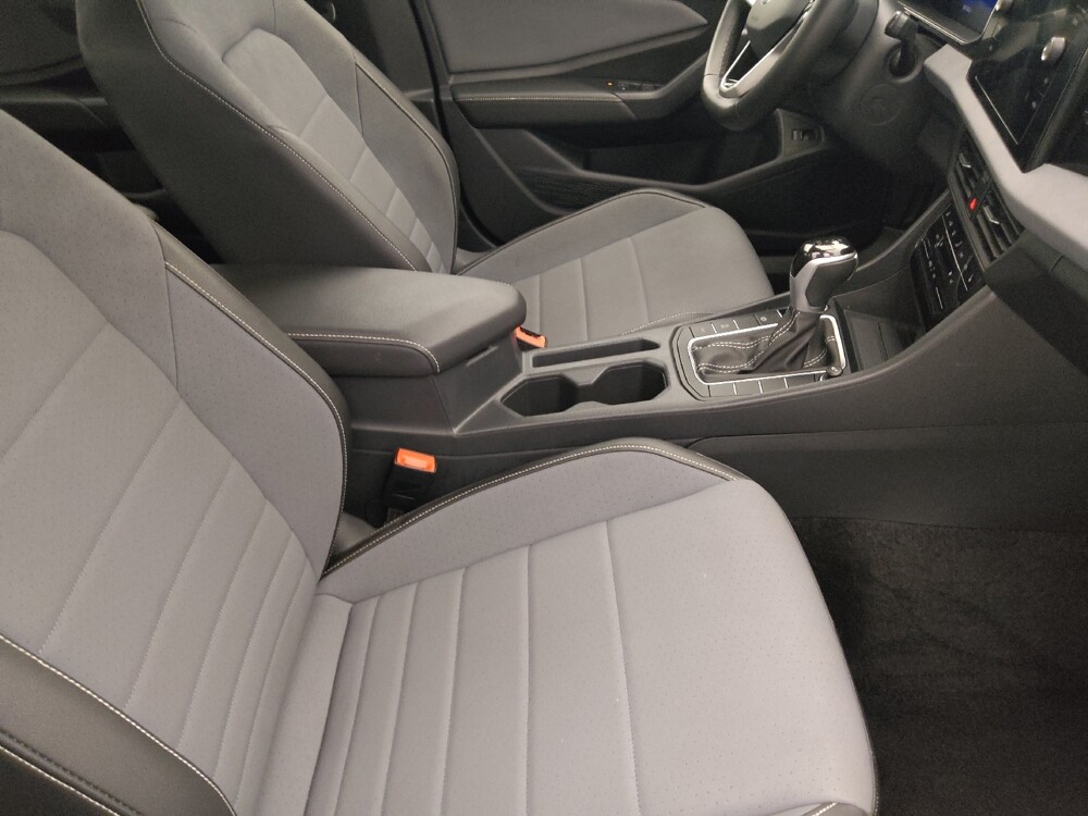 2025 Volkswagen Jetta in Clearwater, FL 33764 - 18142227 21