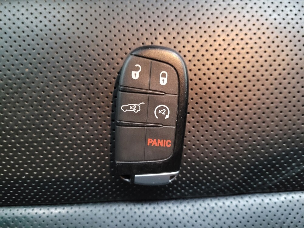 2019 Jeep Grand Cherokee in Las Vegas, NV 89102 - 18142229 32