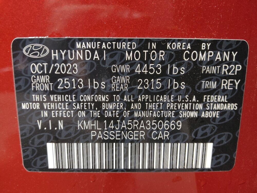 2024 Hyundai Sonata in Greenville, SC 29607 - 18142245 33