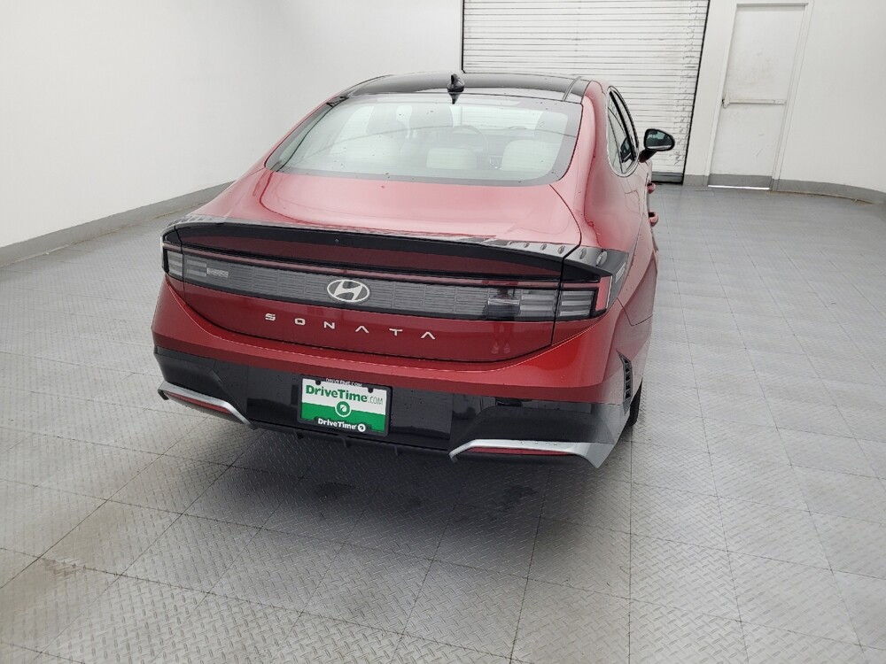 2024 Hyundai Sonata in Greenville, SC 29607 - 18142245 7