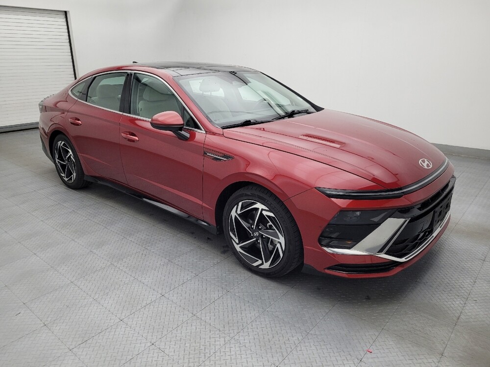 2024 Hyundai Sonata in Greenville, SC 29607 - 18142245 11