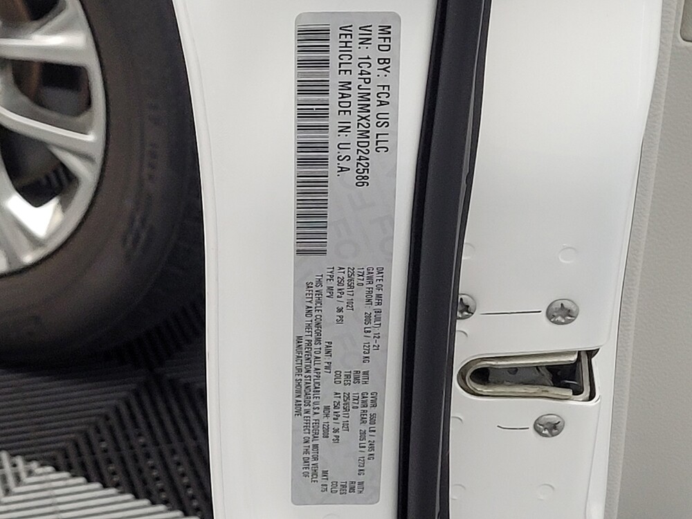 2021 Jeep Cherokee in Houston, TX 77060 - 18142254 33