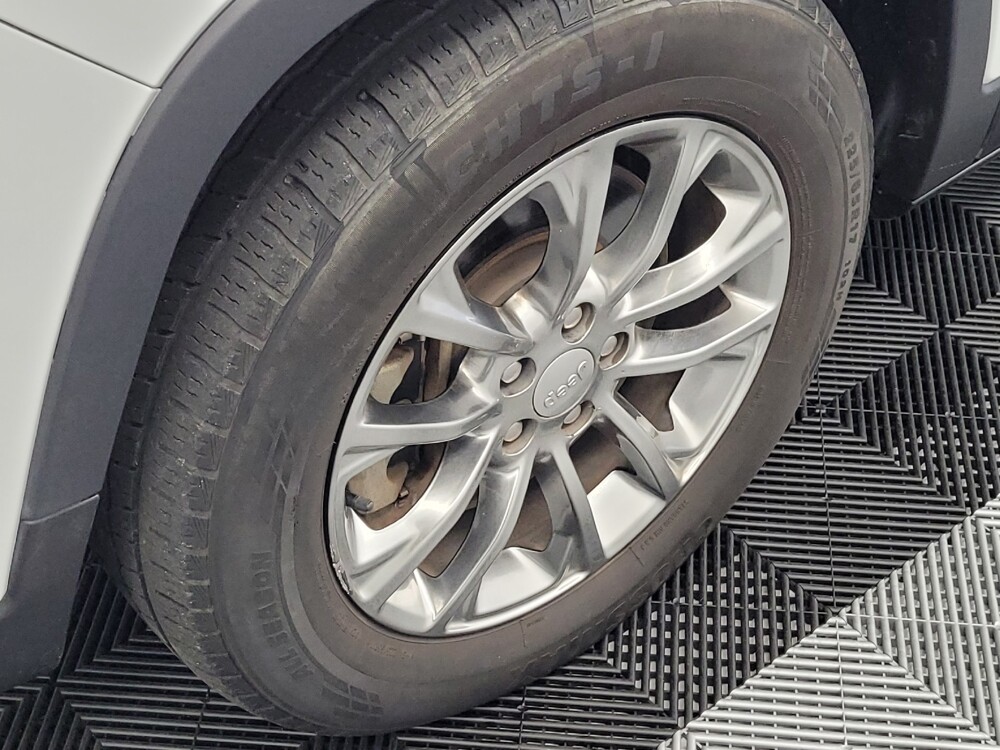 2021 Jeep Cherokee in Houston, TX 77060 - 18142254 31