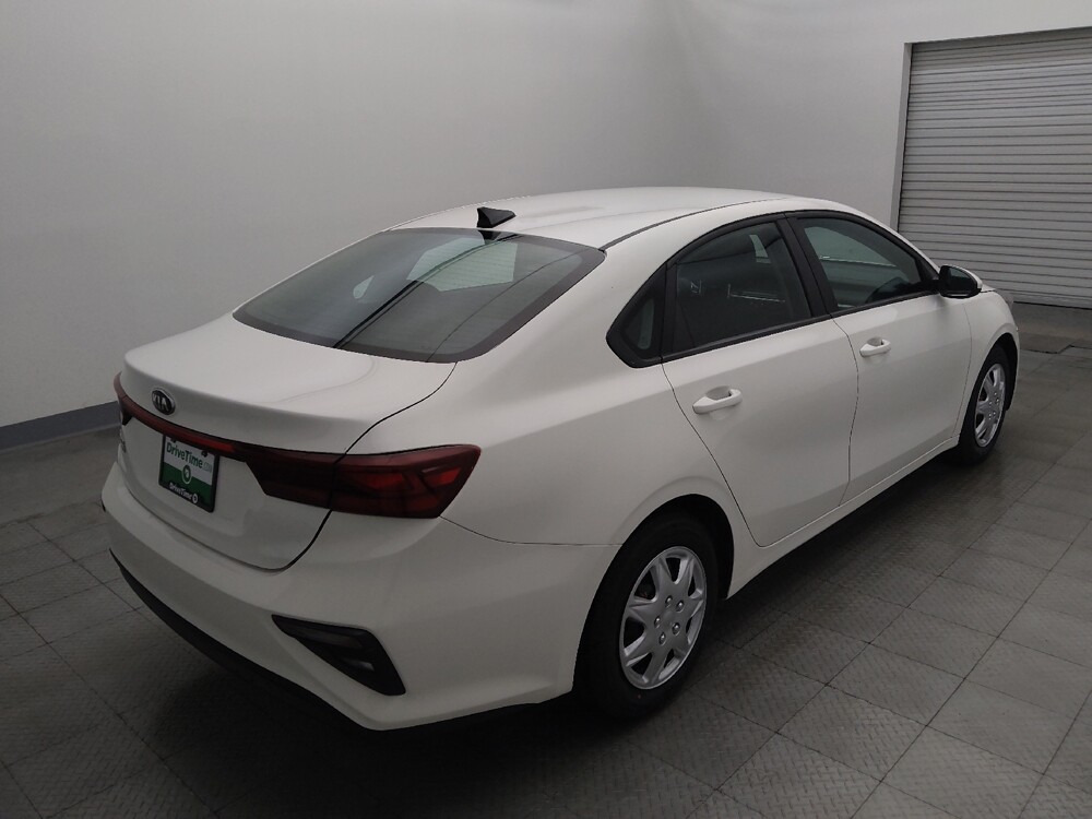 2020 Kia Forte in Houston, TX 77060 - 18142256 9