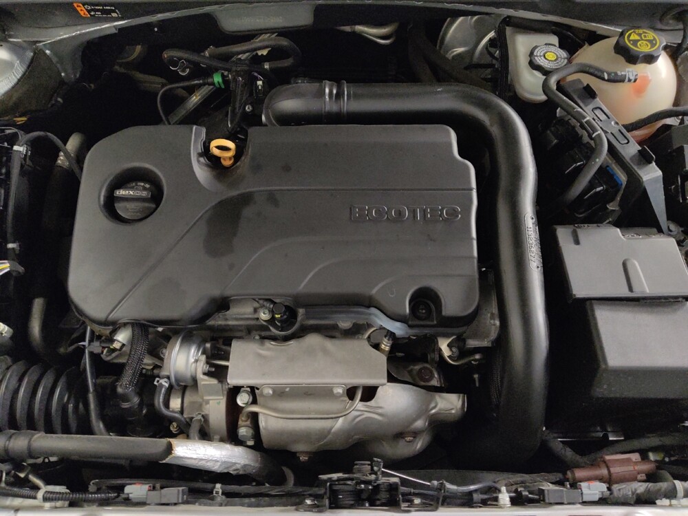 2021 Chevrolet Malibu in San Antonio, TX 78238 - 18142257 30