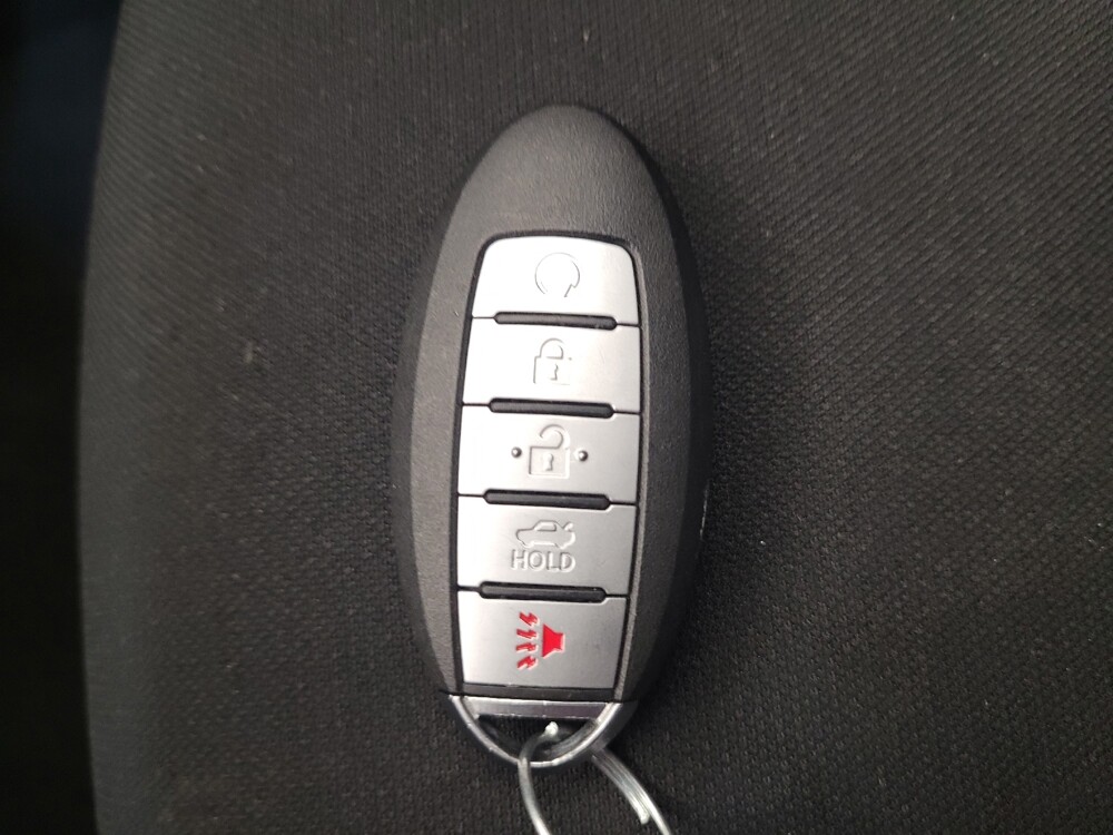 2025 Nissan Sentra in Cincinnati, OH 45255 - 18142261 32