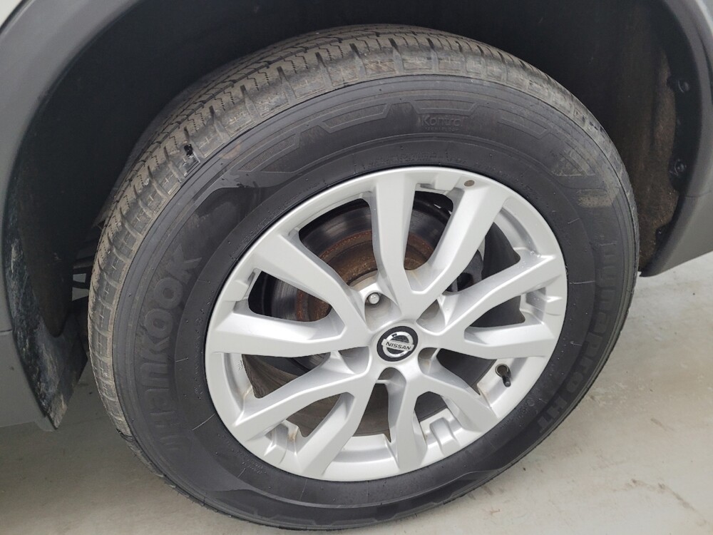 2018 Nissan Rogue in Fairfield, OH 45014 - 18142262 31