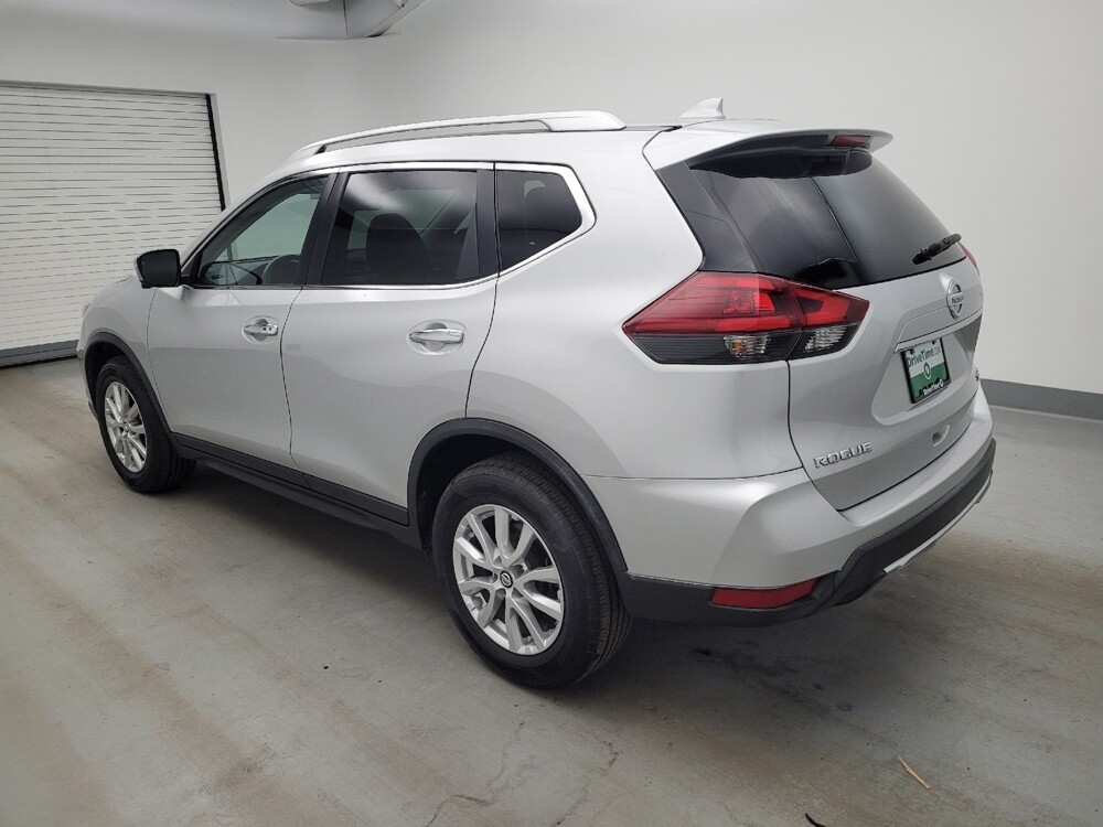 2018 Nissan Rogue in Fairfield, OH 45014 - 18142262 3