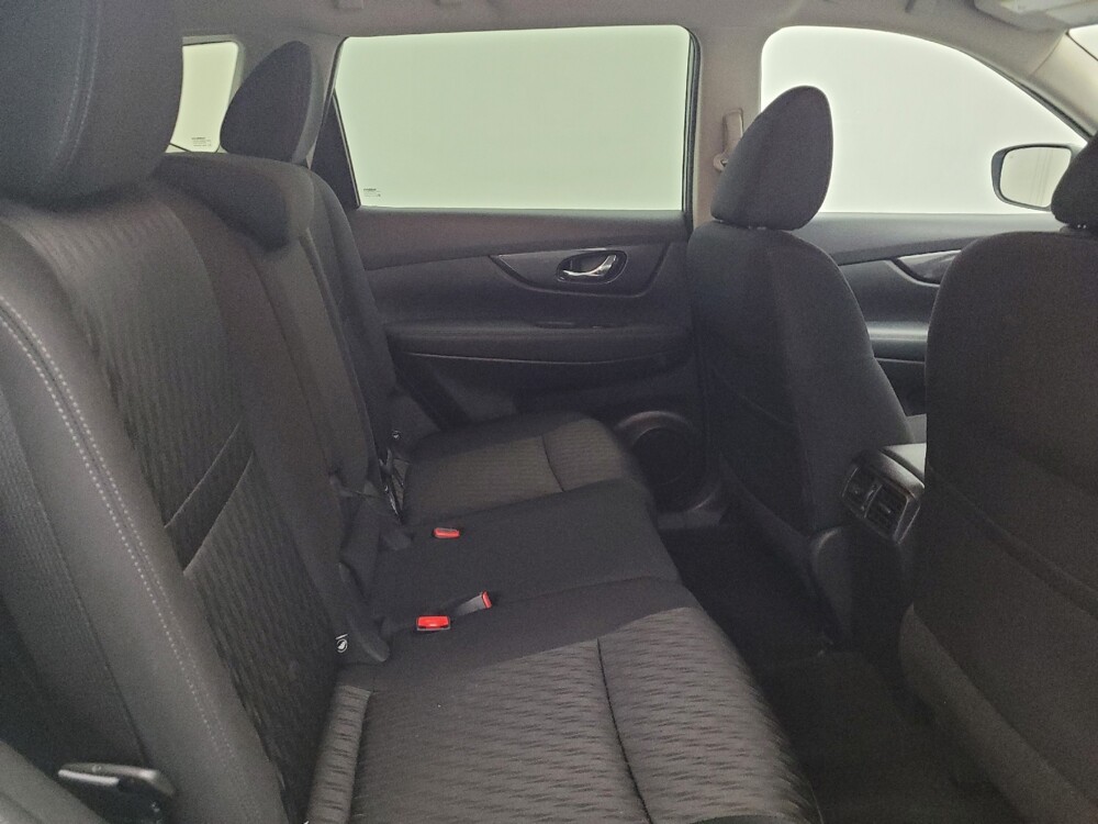 2018 Nissan Rogue in Fairfield, OH 45014 - 18142262 19