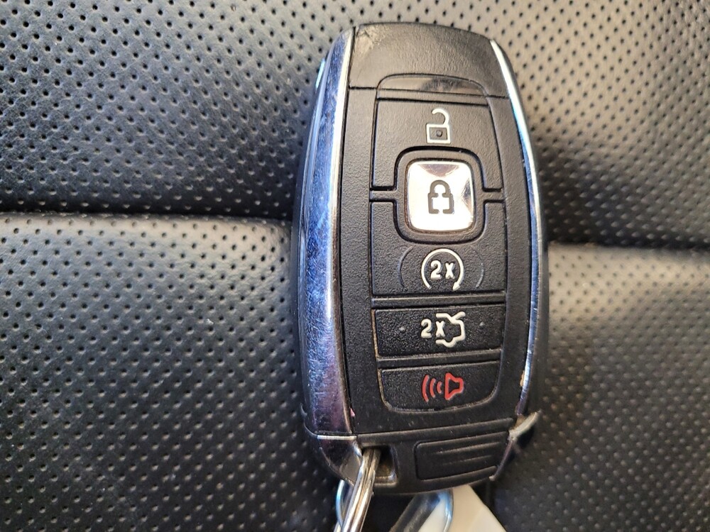 2020 Lincoln MKZ in Cincinnati, OH 45255 - 18142264 32