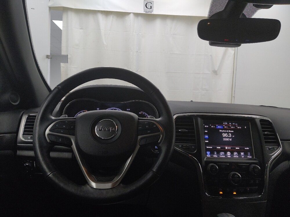 2017 Jeep Grand Cherokee in St. Louis, MO 63136 - 18142265 22