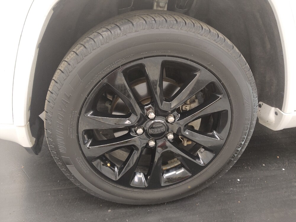 2017 Jeep Grand Cherokee in St. Louis, MO 63136 - 18142265 31