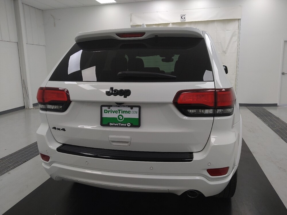 2017 Jeep Grand Cherokee in St. Louis, MO 63136 - 18142265 7