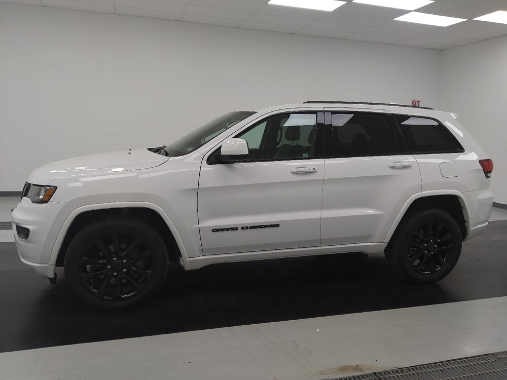 2017 Jeep Grand Cherokee in St. Louis, MO 63136 - 18142265 2