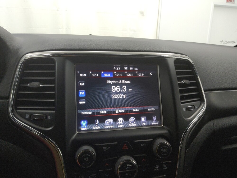 2017 Jeep Grand Cherokee in St. Louis, MO 63136 - 18142265 25