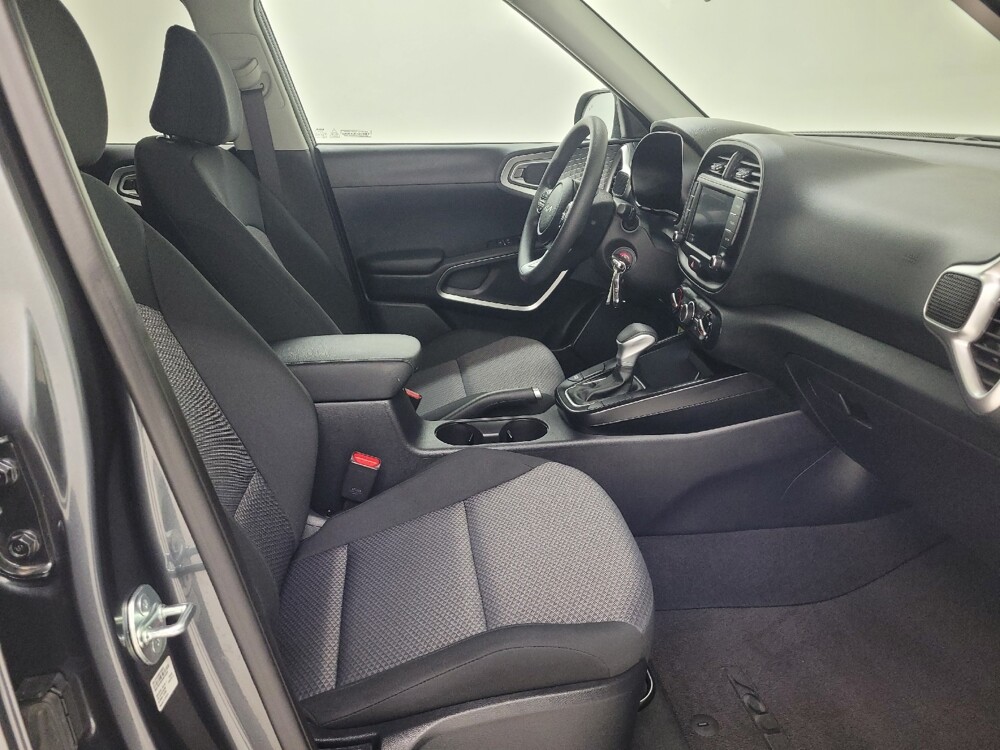2025 Kia Soul in St. Louis, MO 63136 - 18142274 21