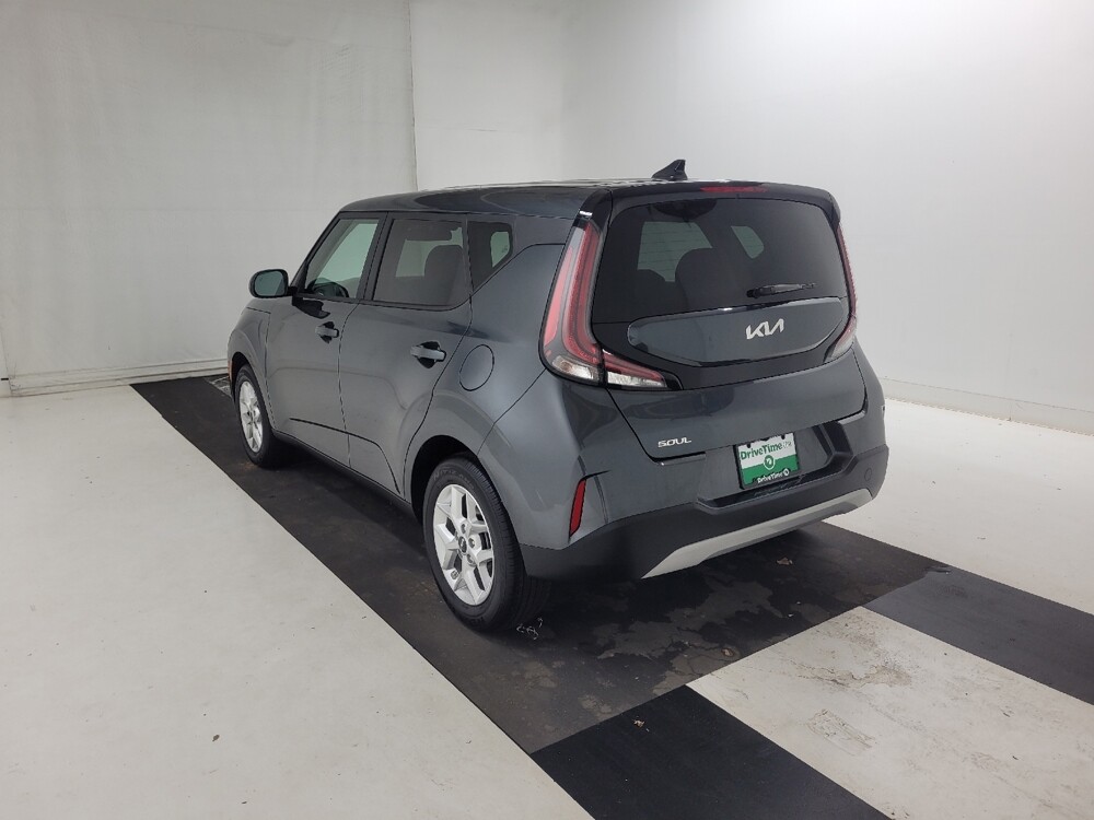 2025 Kia Soul in St. Louis, MO 63136 - 18142274 5