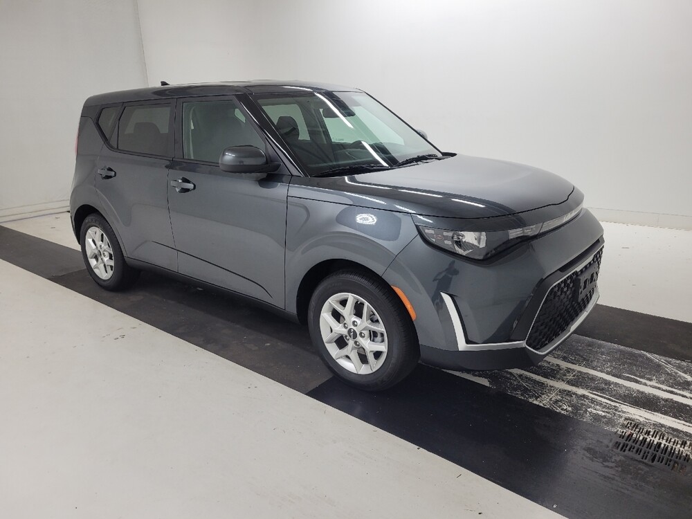 2025 Kia Soul in St. Louis, MO 63136 - 18142274 11