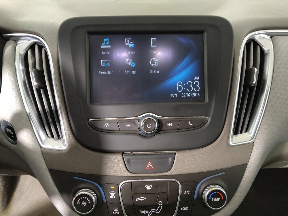 2018 Chevrolet Malibu in Midlothian, IL 60445 - 18142283 25