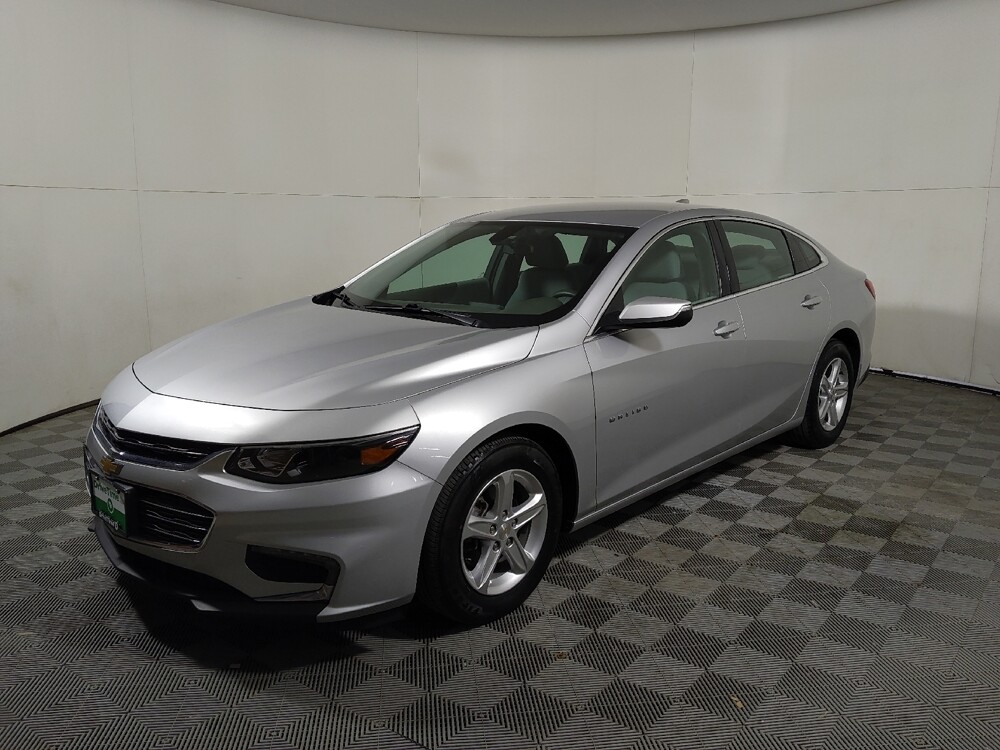 2018 Chevrolet Malibu in Midlothian, IL 60445 - 18142283 2