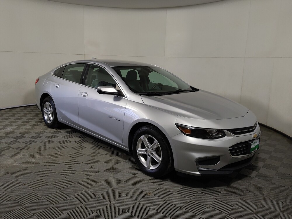 2018 Chevrolet Malibu in Midlothian, IL 60445 - 18142283 11