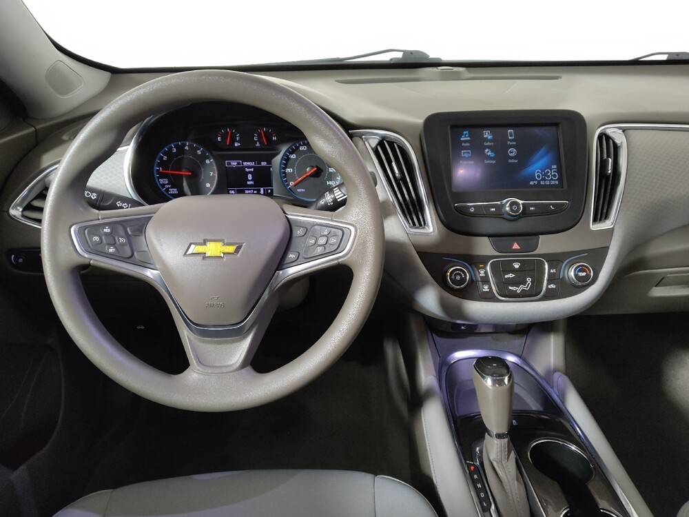 2018 Chevrolet Malibu in Midlothian, IL 60445 - 18142283 22