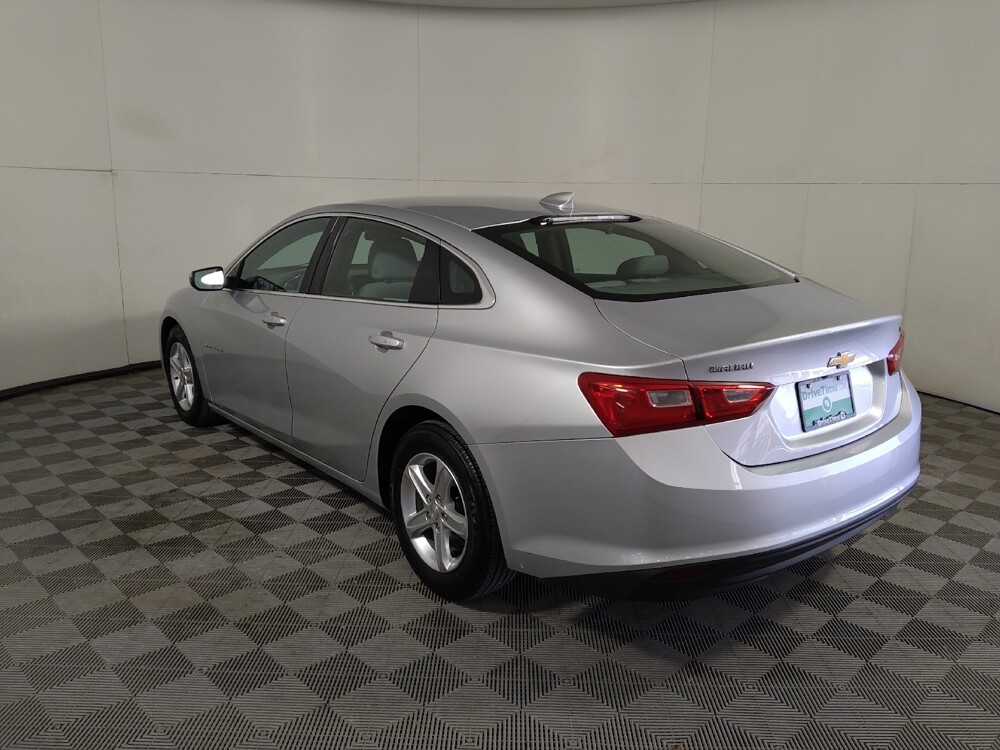 2018 Chevrolet Malibu in Midlothian, IL 60445 - 18142283 5