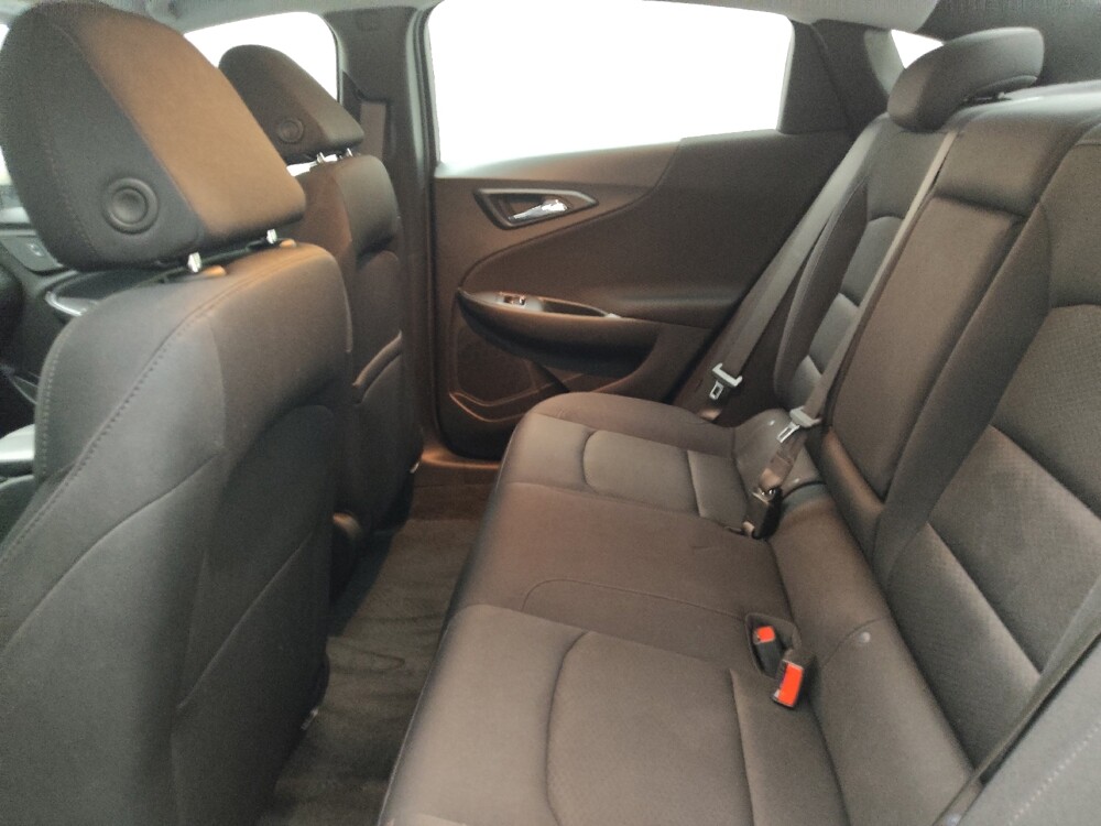 2025 Chevrolet Malibu in Lombard, IL 60148 - 18142284 18