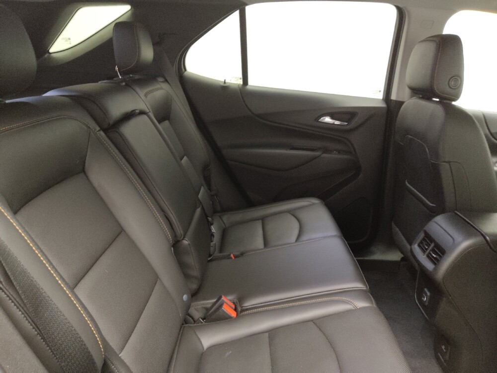 2020 Chevrolet Equinox in Indianapolis, IN 46222 - 18142291 19