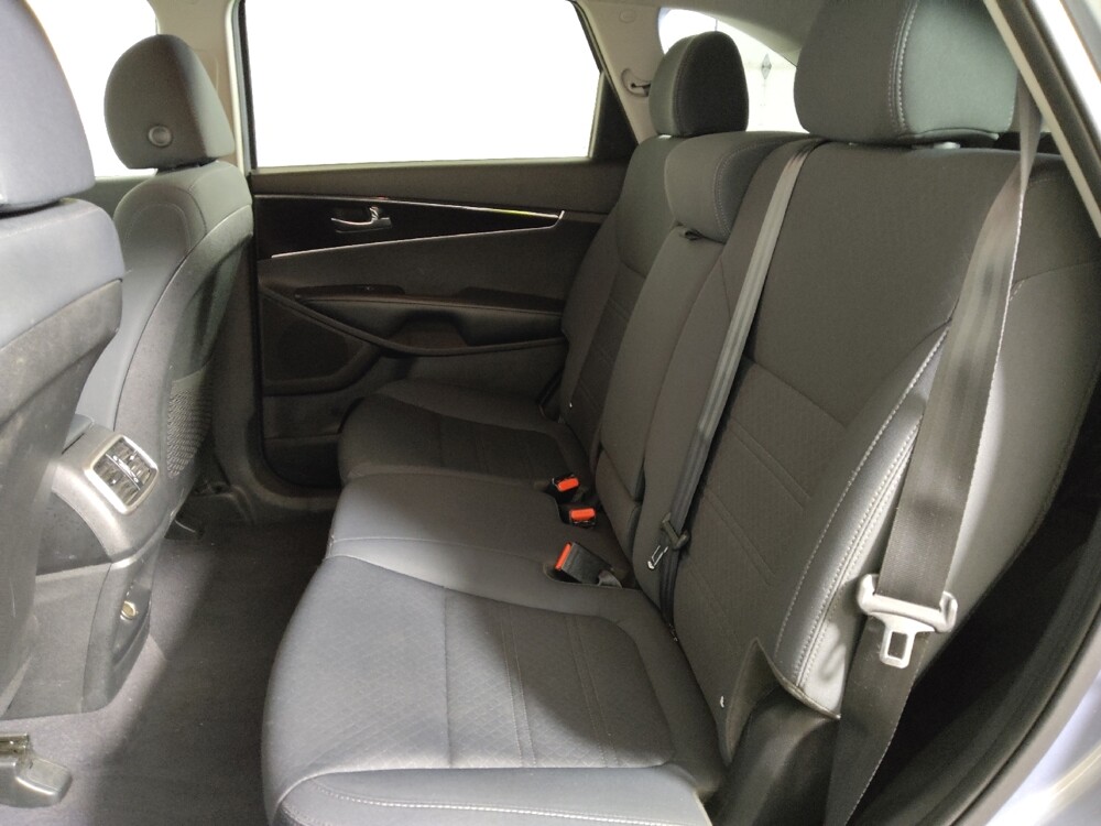 2020 Kia Sorento in Midlothian, IL 60445 - 18142296 18