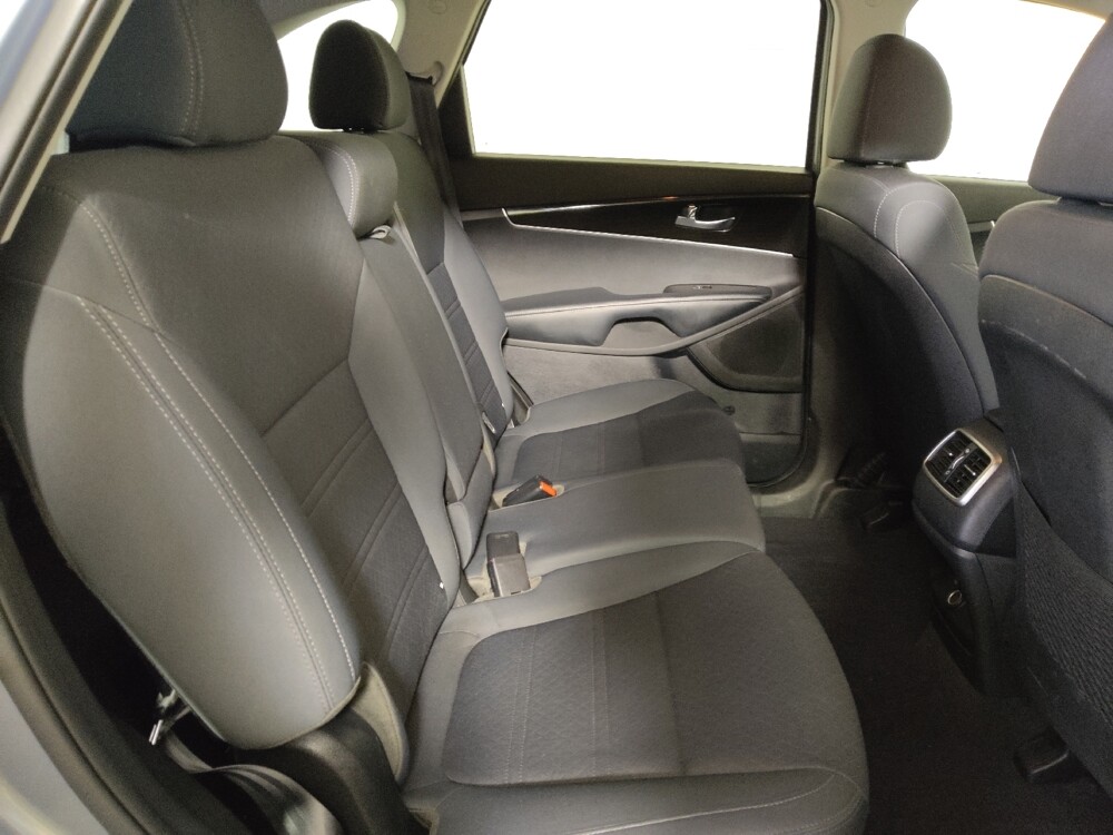 2020 Kia Sorento in Midlothian, IL 60445 - 18142296 19