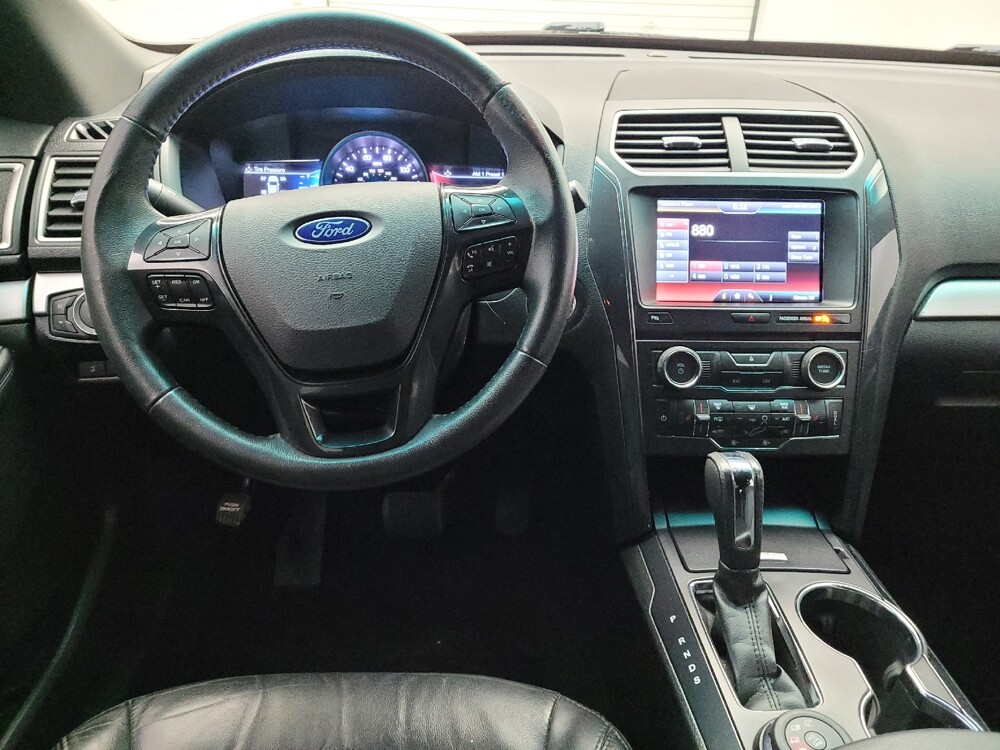2016 Ford Explorer in Miamisburg, OH 45342 - 18142299 22