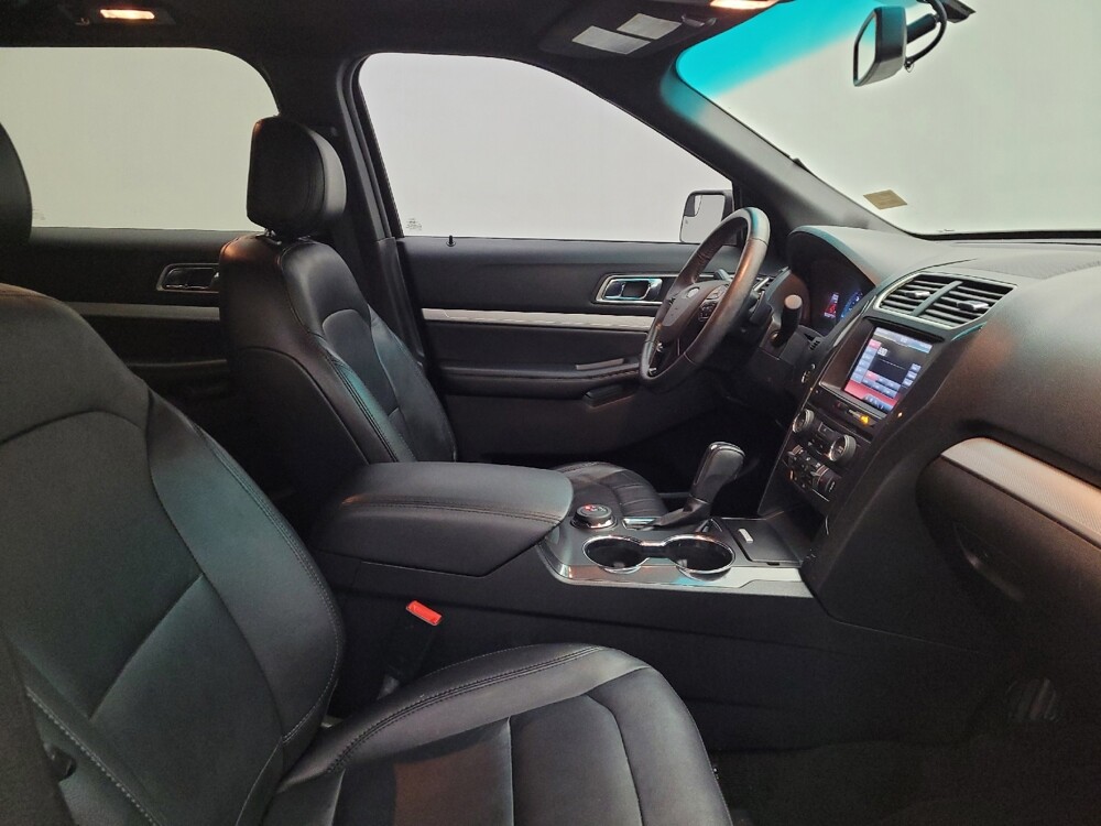 2016 Ford Explorer in Miamisburg, OH 45342 - 18142299 21