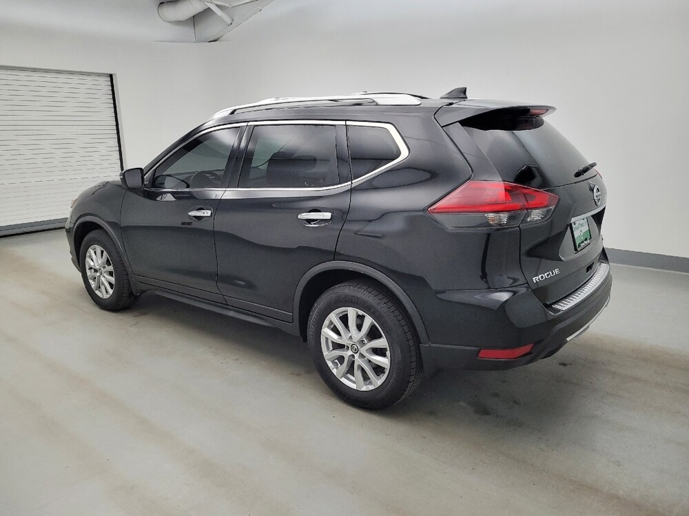 2018 Nissan Rogue in Fairfield, OH 45014 - 18142315 3