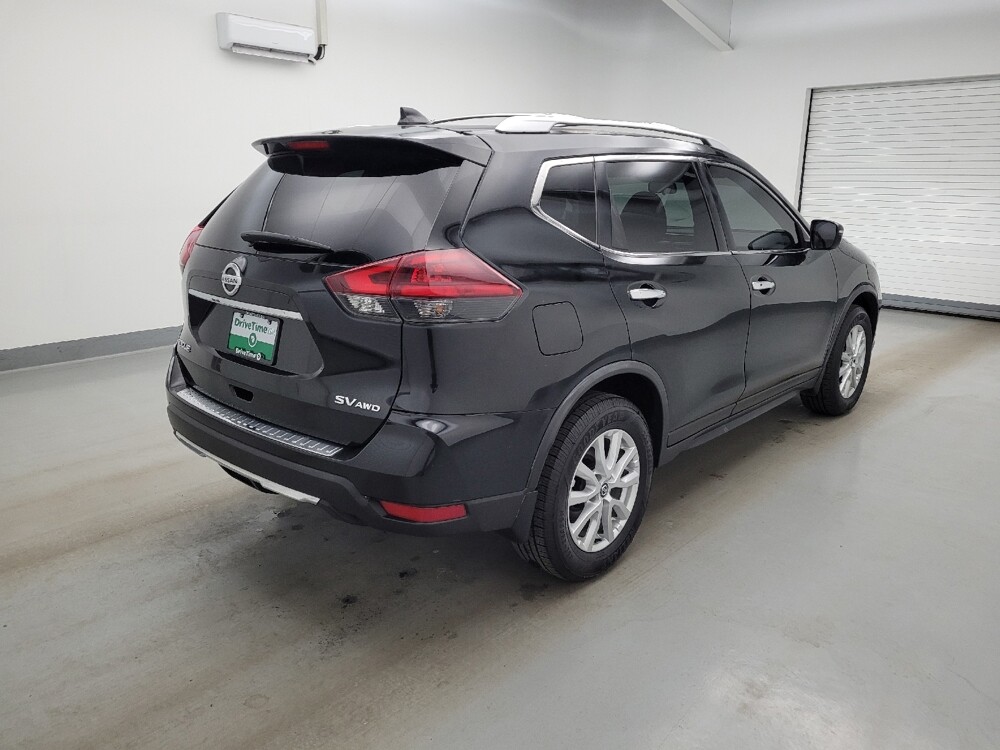 2018 Nissan Rogue in Fairfield, OH 45014 - 18142315 9