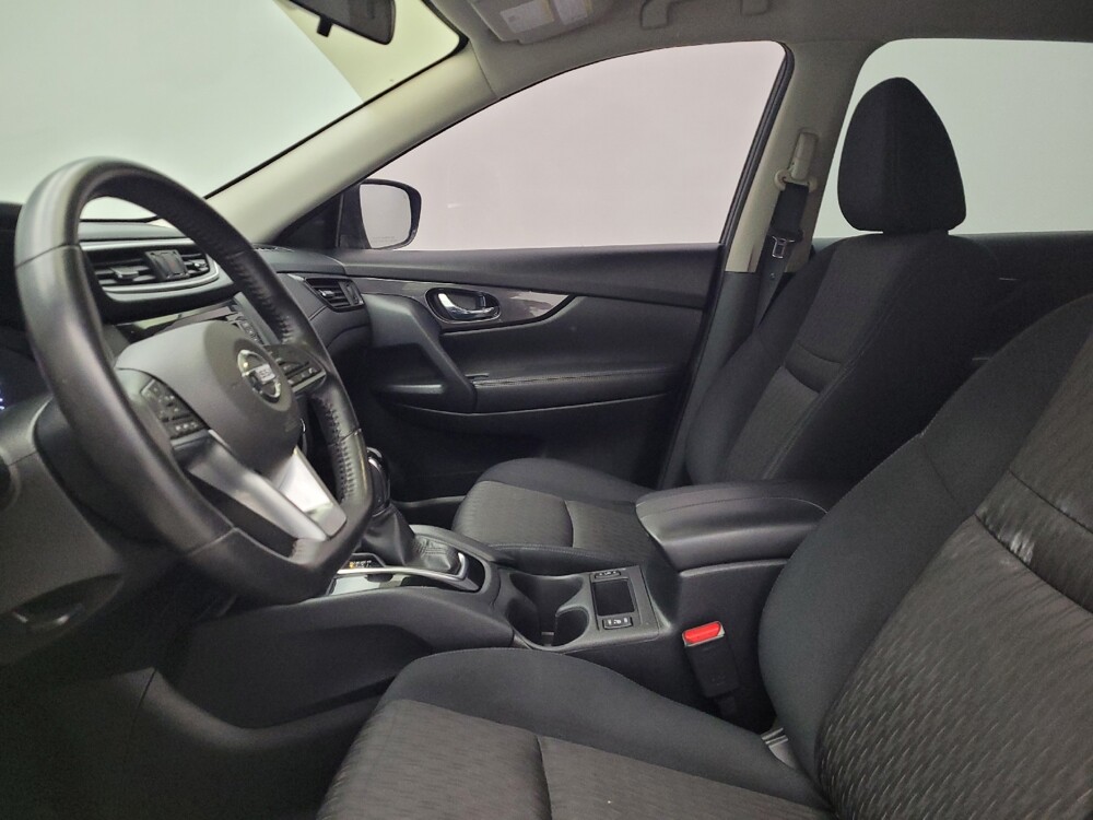 2018 Nissan Rogue in Fairfield, OH 45014 - 18142315 17